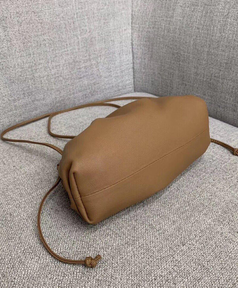 Bottega Veneta The Pouch In Butter Calf